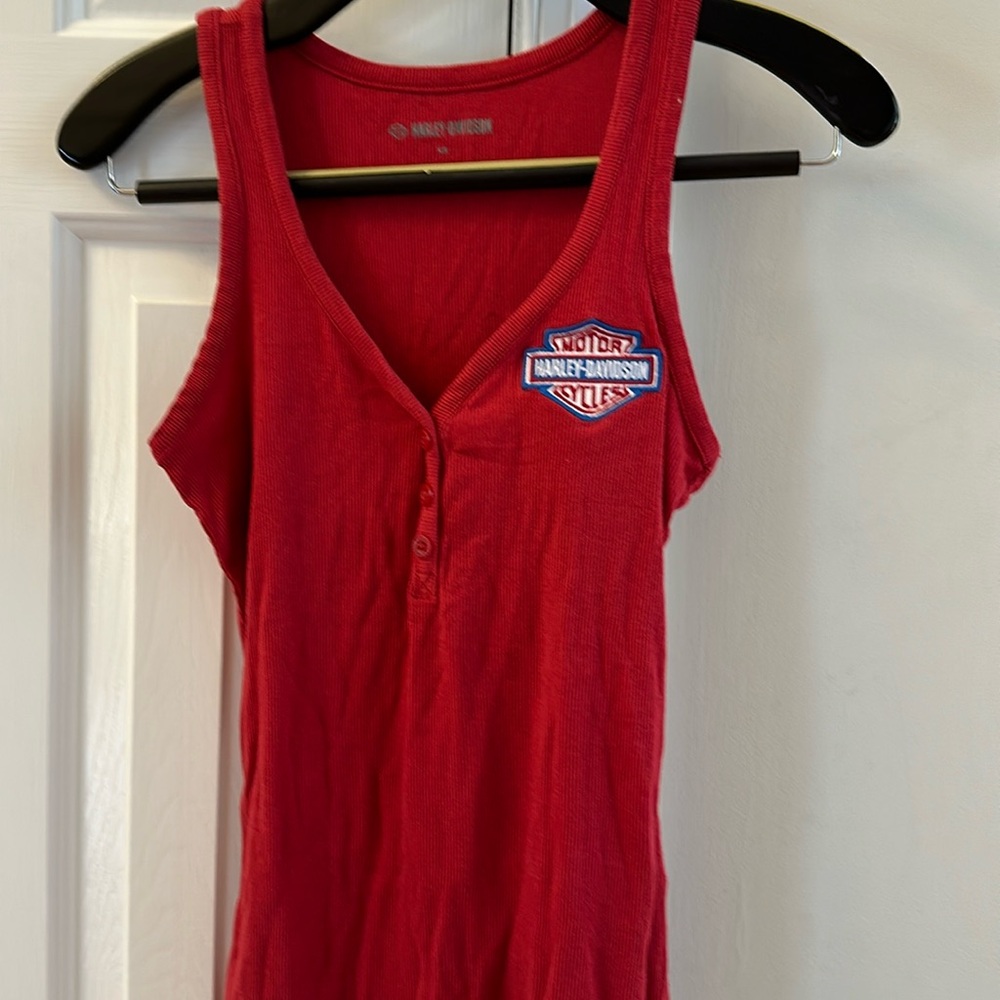 Harley Davidson Women’s United Solid Henley Tank- Chili Pepper color- size SMALL